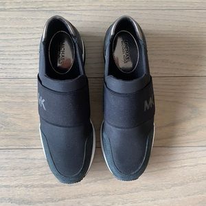 NWT Michael Kors- Felix Canvas and Snake-Embossed Nubuck Trainer, Black, size 8